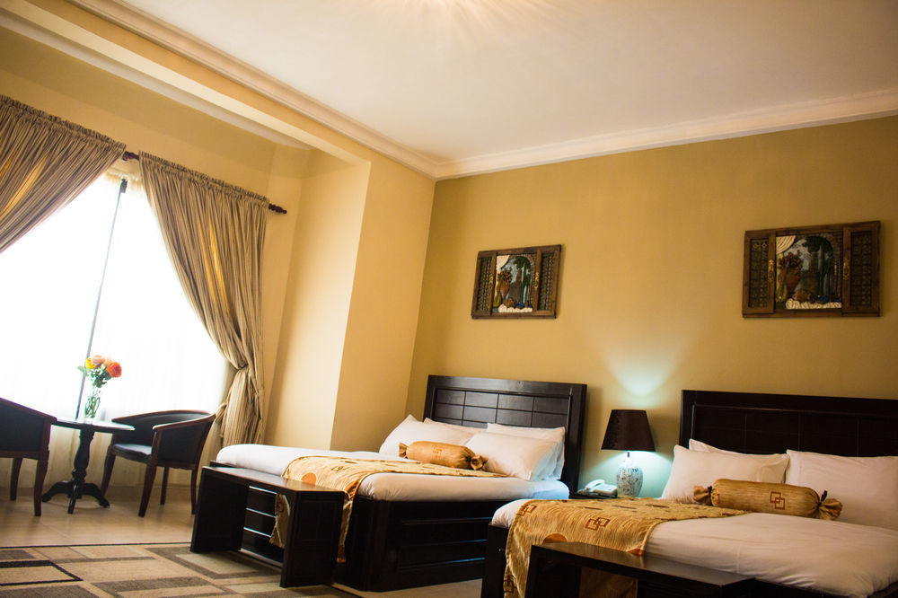 Palm Spring Resort Monrovia Zewnętrze zdjęcie