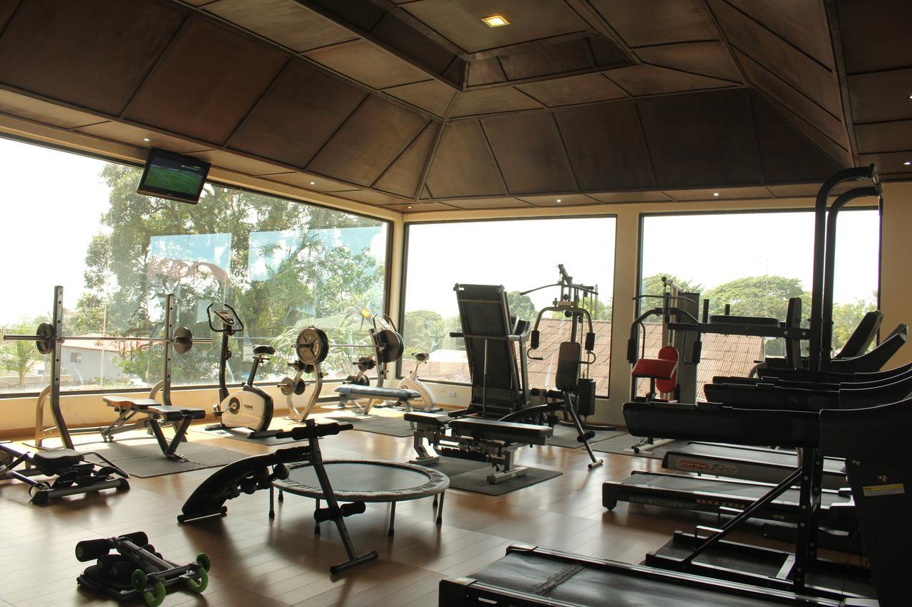 Palm Spring Resort Monrovia Zewnętrze zdjęcie