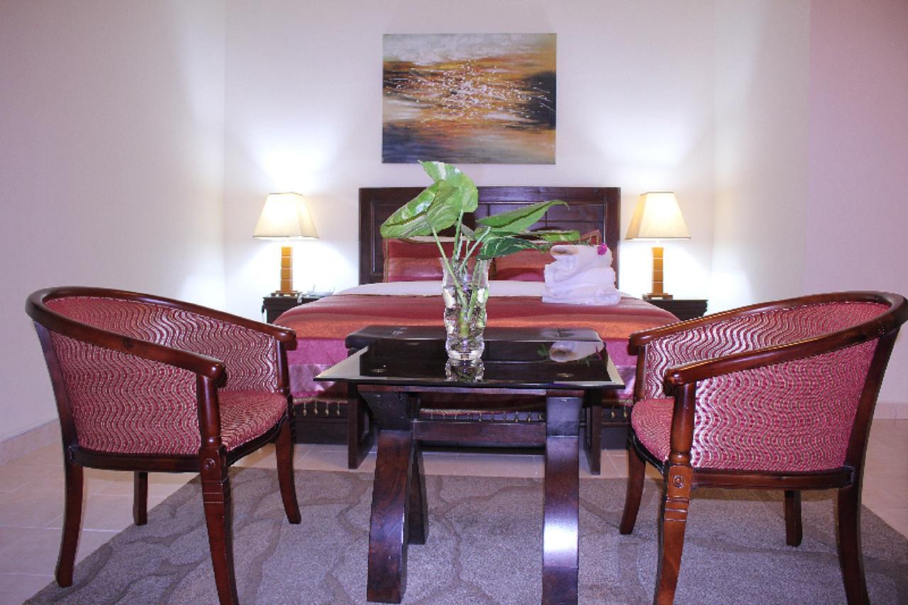 Palm Spring Resort Monrovia Zewnętrze zdjęcie